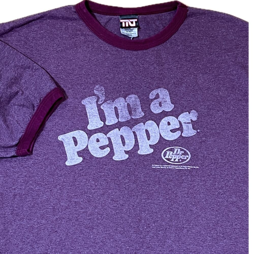 VTG 90s TNT Dr Pepper Vintage T-Shirt Burgundy Ribbed Cuffs & Collar Mens Medium